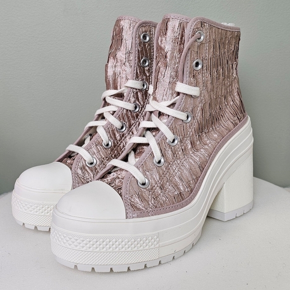 Chuck 70 De Luxe Heel Platform High-Top Chunky Shoe Satin Chaotic Neutral/Egret - Picture 7 of 16